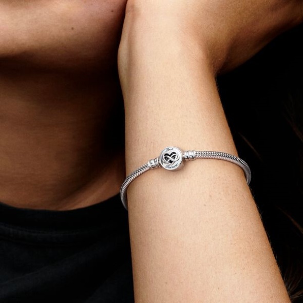 Pandora Australia Moments Heart Infinity Clasp Snake Chain Bracelet