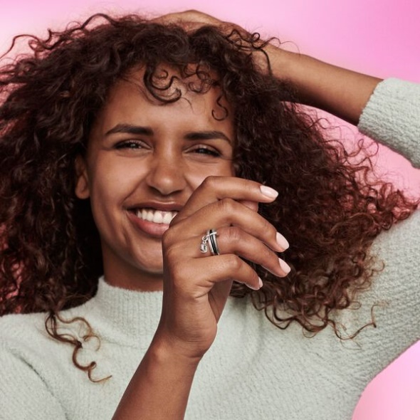 Pandora Australia Me Black Pave Ring