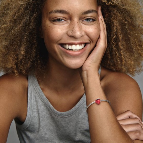 Seeded Strawberry Fruit Charm Pandora Australia