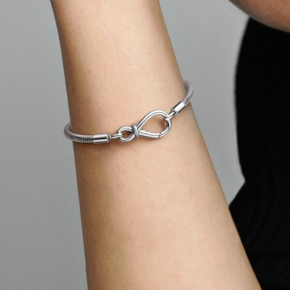 Pandora Australia Moments Infinity Knot Snake Chain Bracelet