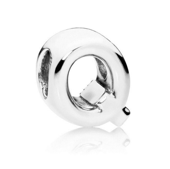 PANDORA Letter Q Charm